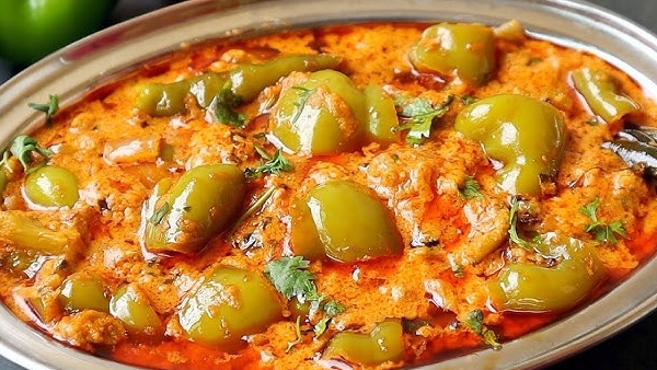 Creamy Delicious Capsicum Tomato Masala Curry Recipe in Telugu Perfect for Rice Chapati