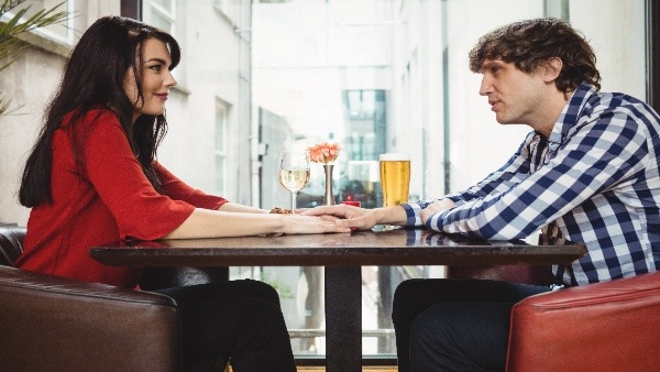 suggestions to determine if a social media relationship is real or not