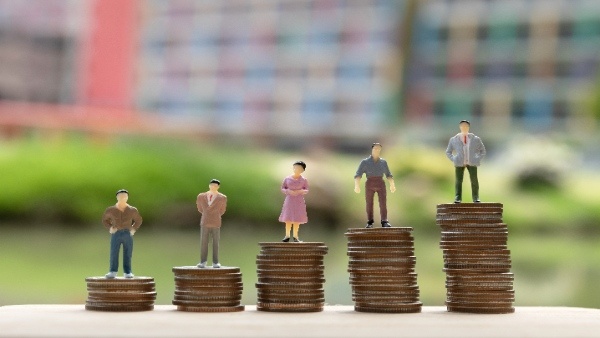In today s relationships affection has faded away money status power hold sway In today s relationships affection has faded away money status power hold sway