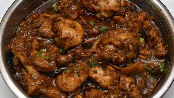 Weekend Special Pepper Chicken Gravy Recipe in Telugu