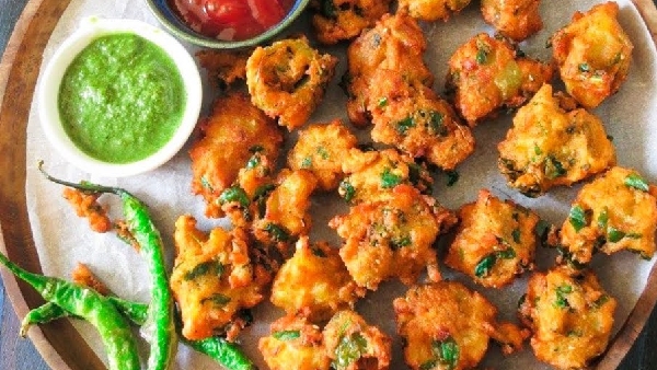 Crispy Outside Soft Inside The Ultimate Moong Dal Pakoda With Special Masala Recipe in Telugu Crispy Outside Soft Inside The Ultimate Moong Dal Pakoda With Special Masala Recipe in Telugu
