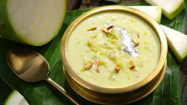 Healthy Sweet Recipe How to Make Hyderabad Wedding Style Sorakaya Payasam at Home in Telugu