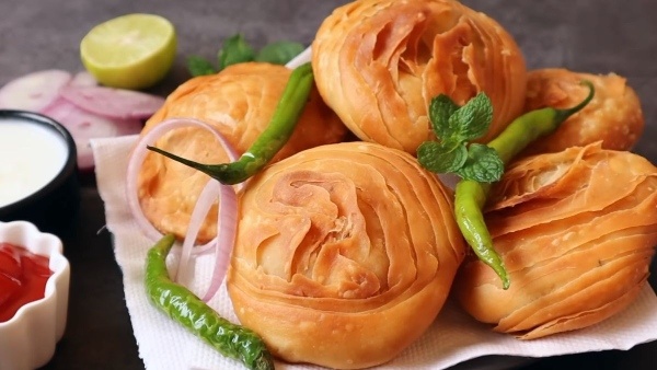 Onion kachori healthy snack or breakfast with wheat flour recipe in telugu Onion kachori healthy snack or breakfast with wheat flour recipe in telugu