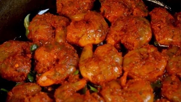 Kerala style prawns fry add these ingredients for spicy flavor and aroma