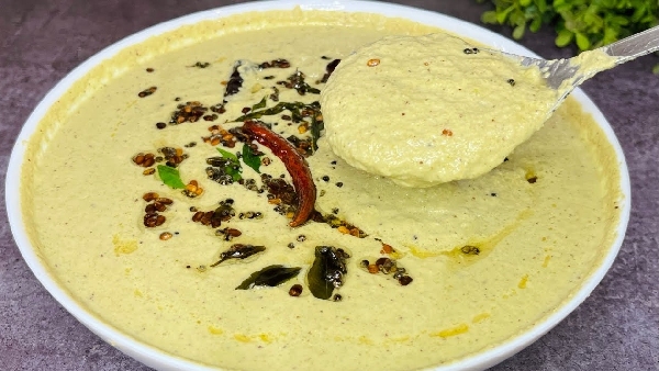 Tired of Regular White Chutney Try This North Karnataka Style Coconut Chutney Tired of Regular White Chutney Try This North Karnataka Style Coconut Chutney