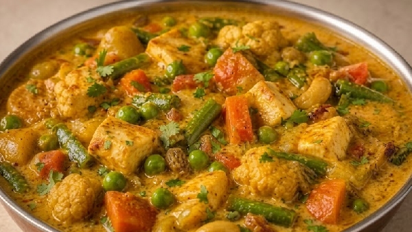 Restaurant Style Navratan Korma at Home Quick Easy Step by Step Recipe in Telugu Restaurant Style Navratan Korma at Home Quick Easy Step by Step Recipe in Telugu