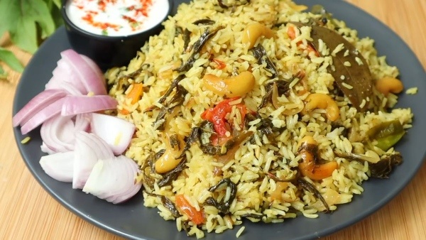 Andhra style gongura pulao in cooker with biryani taste and use simple ingredients Andhra style gongura pulao in cooker with biryani taste and use simple ingredients