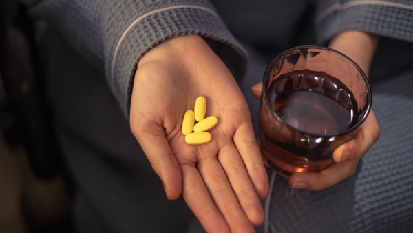 Having tablets after taking alcohol know the disadvantages and health problems
