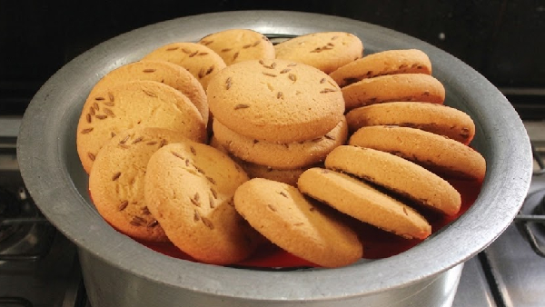 Bakery Style Jeera Biscuits Recipe in Telugu Best Tea Time Snack Must Try Bakery Style Jeera Biscuits Recipe in Telugu Best Tea Time Snack Must Try