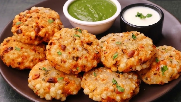 Sri Krishna Janmashtami 2026 Special Recipe How to Make Crispy Sabudana Vada for Instant Energy Sri Krishna Janmashtami 2026 Special Recipe How to Make Crispy Sabudana Vada for Instant Energy