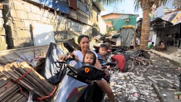 In Manila City Philippines people don t get married but they will have children In Manila City Philippines people don t get married but they will have children