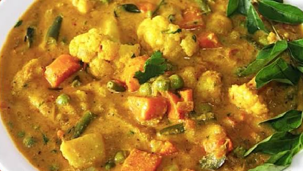 Mouth Watering Veg Kurma Recipe in Telugu Perfect for Chapati Poori and Bagara Rice