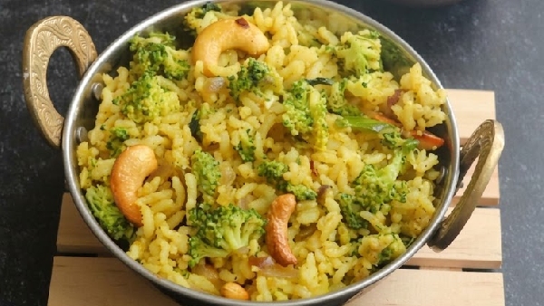 Quick Healthy Broccoli Pulao How to Make Broccoli Rice Recipe in Telugu Quick Healthy Broccoli Pulao How to Make Broccoli Rice Recipe in Telugu