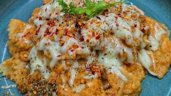 creamy and cheesy cauliflower pasta one pot recipe in telugu