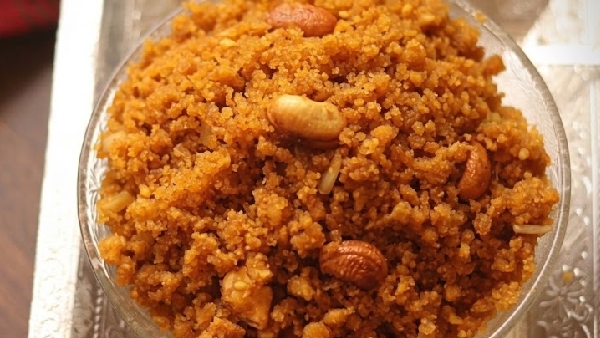 Traditionl deepavali sweet tamilnadu special ukkarai recipe in telugu Traditionl deepavali sweet tamilnadu special ukkarai recipe in telugu