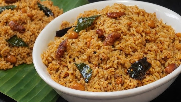 How to Make Quick Healthy Garlic Pepper Rice Recipe in Telugu Easy Lunch Box Idea How to Make Quick Healthy Garlic Pepper Rice Recipe in Telugu Easy Lunch Box Idea