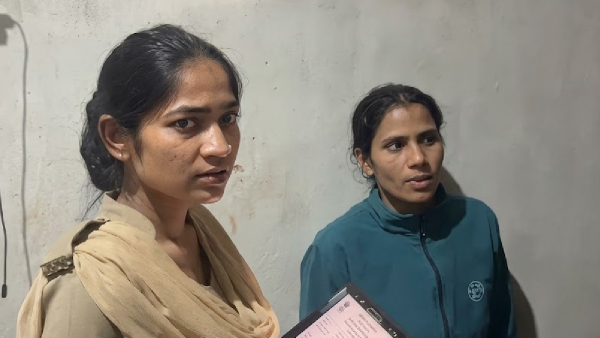 Karwa Chauth Shock Wife Caught Red-Handed with Lover in Mathura Viral Video Karwa Chauth Shock Wife Caught Red-Handed with Lover in Mathura Viral Video