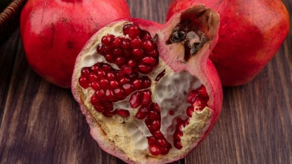 eating pomegranates really boost testosterone men absolutely need to know