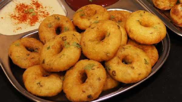 Instant vada without urad dal how to make leftover rice vada in just 15 minutes recipe in telugu