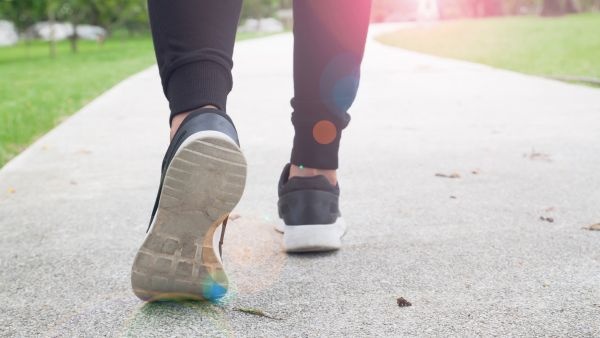 how long one should walk to lower blood sugar levels know the facts how long one should walk to lower blood sugar levels know the facts
