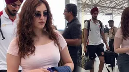 Why Is Arshdeep Singh Getting Trolled? Internet Divided Over GF Bag Video