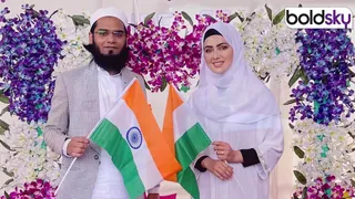 Sana Khan Forces Sambhavna Seth To Wear Hijab, Public Angry ...
