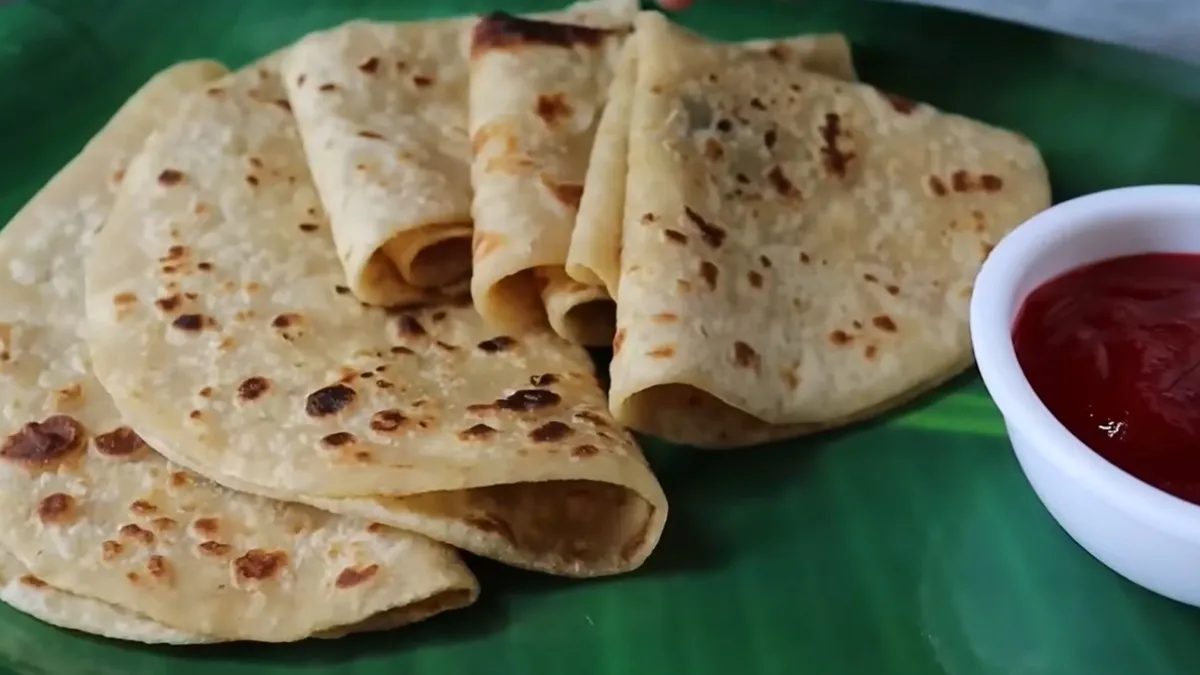 மீந்து போன சாதம் இருக்கா? அப்ப அத வெச்சு பஞ்சு போல சாப்ட்டான சப்பாத்தி செஞ்சு சாப்பிடுங்க..