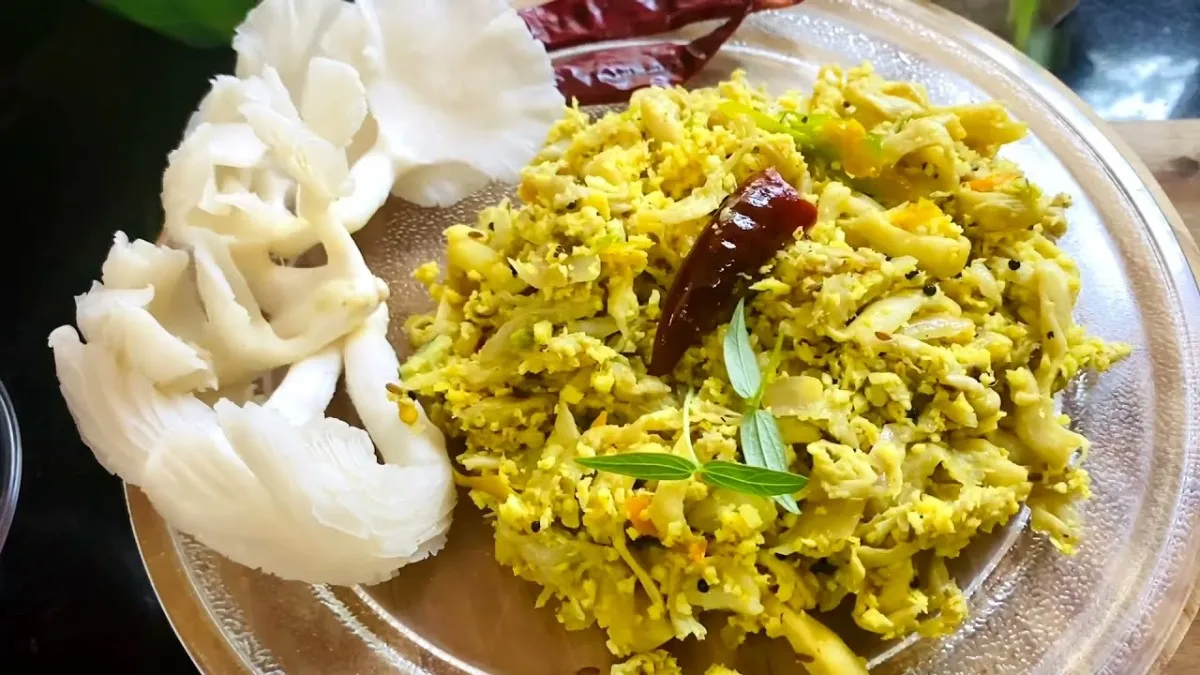 காளான் வாங்குனா இந்த மாதிரி கேரளா ஸ்டைலில் தோரன் செஞ்சு பாருங்க - டேஸ்ட் வேற லெவலில் இருக்கும்